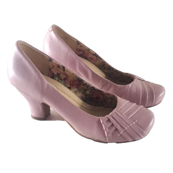 hotter Shoes - Hotter Clarissa Court Shoes Pink Pastel Comfort Heels Retro Leather Spring 6.5